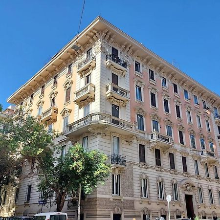 Appartamento "Corso - Cuore Di Roma" By FlatinRóma Kültér fotó